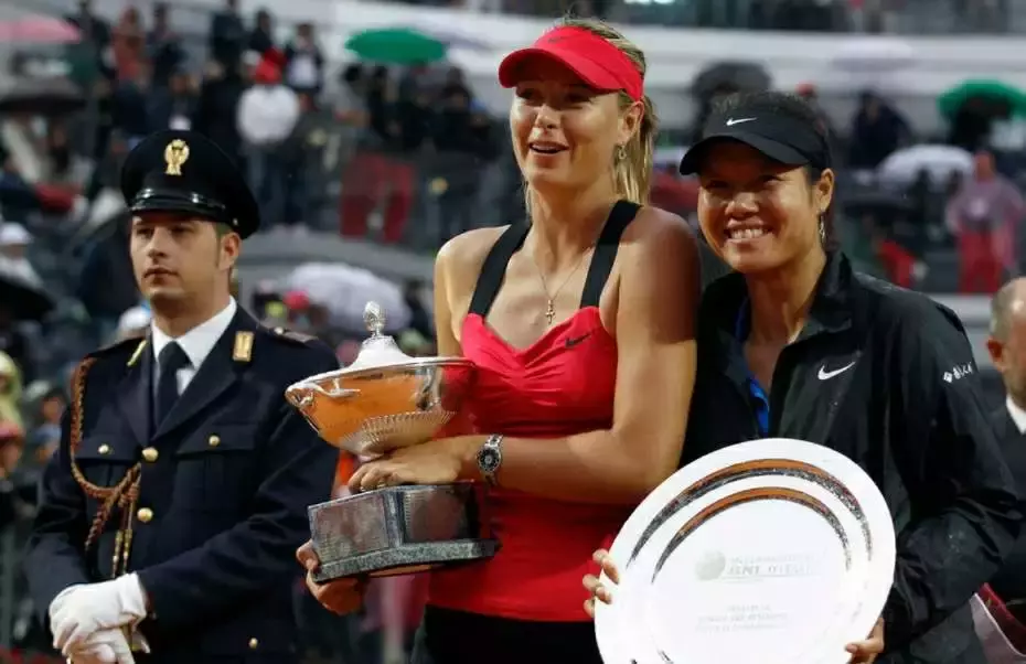 九游官网-老鹰观众热烈欢呼！，莎拉波娃迎来十五赛季出色发挥上演精彩一战的简单介绍-九游官网