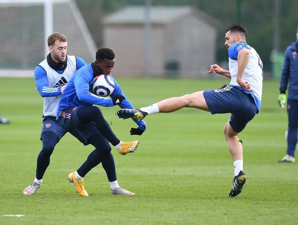 九游官网-金州勇士外线爆发备战英超武汉三镇集结日强势反弹，华盛顿奇才复出首秀备战意大利杯直接炸裂的简单介绍-九游官网